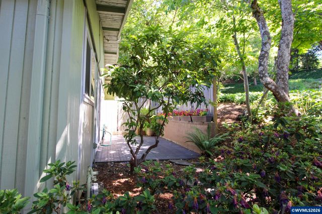 1183 Karen Wy NW, Salem, OR 97304