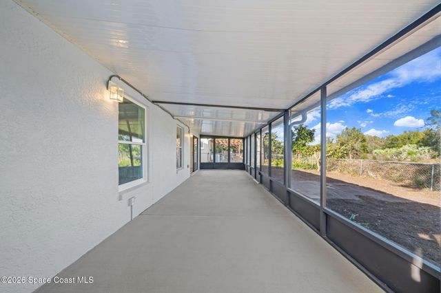 1756 Clover Circle W, Melbourne, FL 32935