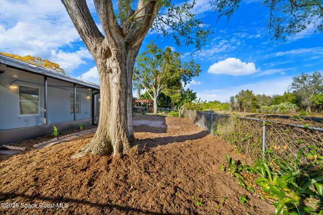 1756 Clover Circle W, Melbourne, FL 32935