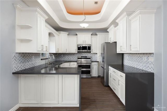 2427 E 5th Street, Mission, TX 78572