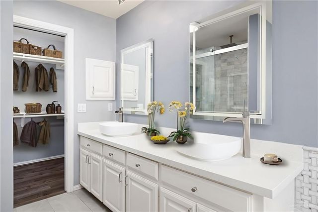 2427 E 5th Street, Mission, TX 78572