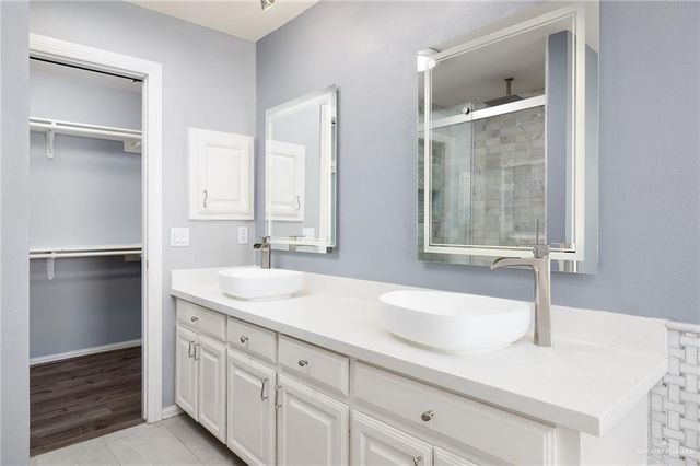 2427 E 5th Street, Mission, TX 78572