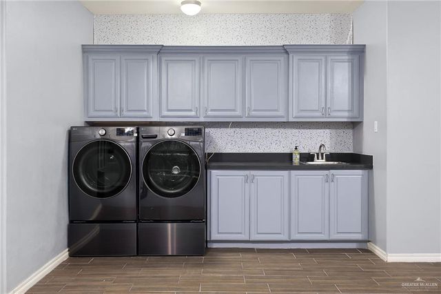 2427 E 5th Street, Mission, TX 78572