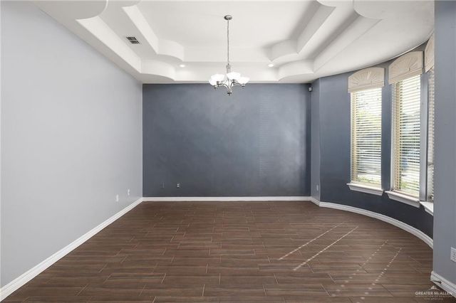 2427 E 5th Street, Mission, TX 78572