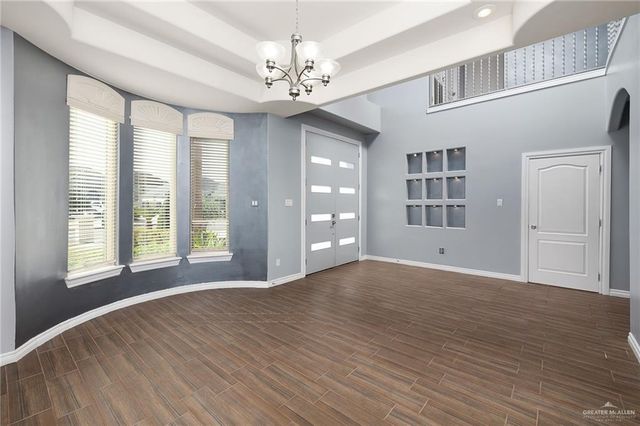 2427 E 5th Street, Mission, TX 78572