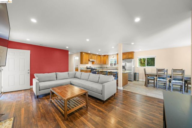724 Lockwood Dr., Vallejo, CA 94591