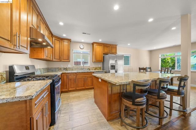 724 Lockwood Dr., Vallejo, CA 94591