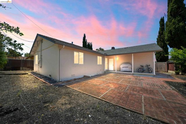 724 Lockwood Dr., Vallejo, CA 94591