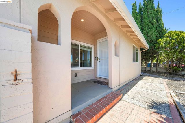 724 Lockwood Dr., Vallejo, CA 94591