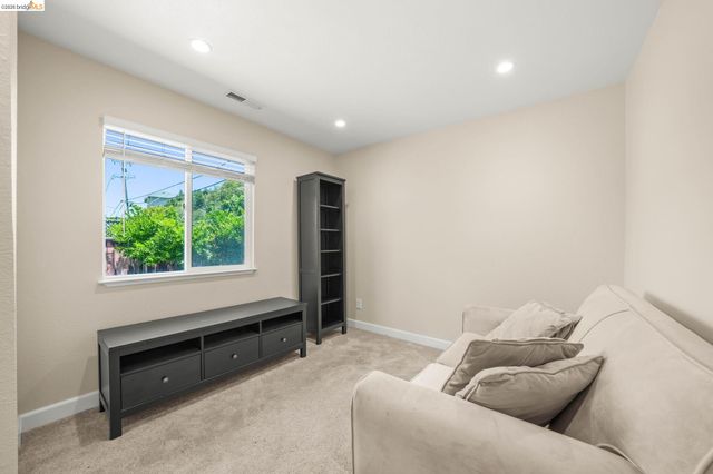 724 Lockwood Dr., Vallejo, CA 94591