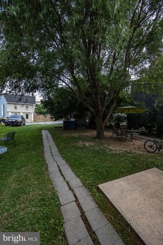 326 E LINDEN ST, Kennett Square, PA 19348
