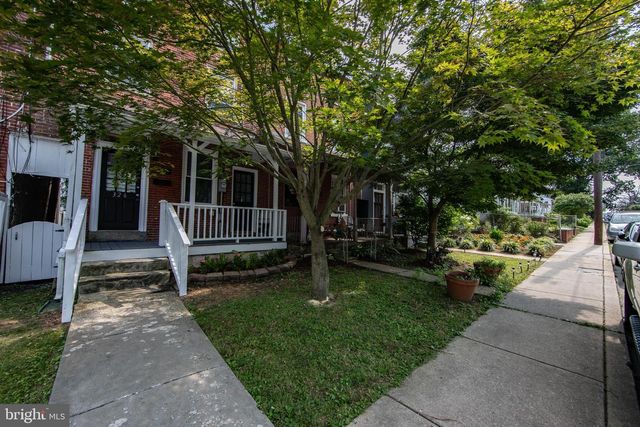 326 E LINDEN ST, Kennett Square, PA 19348