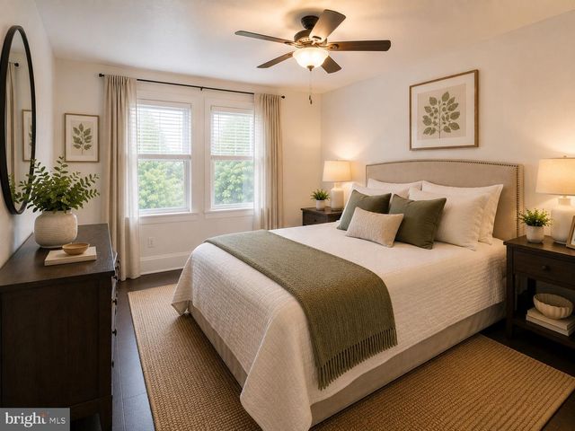 326 E LINDEN ST, Kennett Square, PA 19348