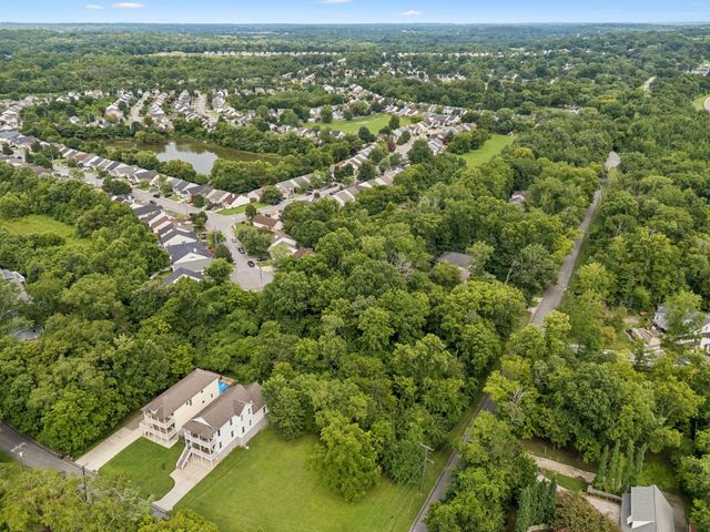 2121 Wooddale Ln, Nashville, TN 37214
