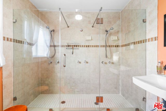 624 S Chicago Street, Los Angeles, CA 90023