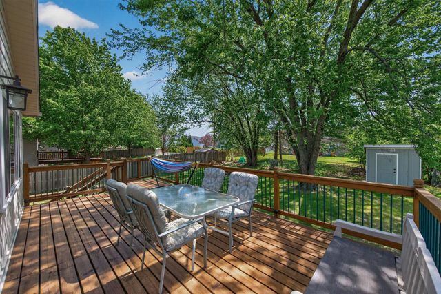 1030 Whitney Drive, Apple Valley, MN 55124
