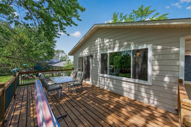 1030 Whitney Drive, Apple Valley, MN 55124
