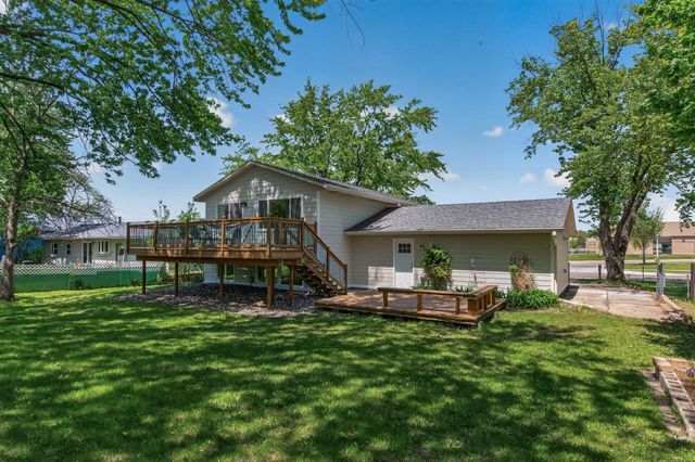 1030 Whitney Drive, Apple Valley, MN 55124