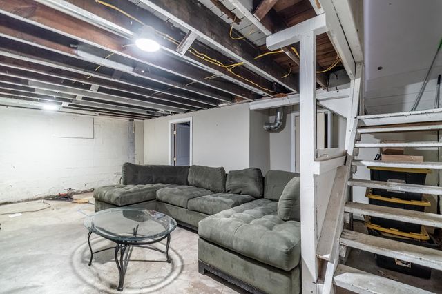 3124 Broadway, Fort Wayne, IN 46807