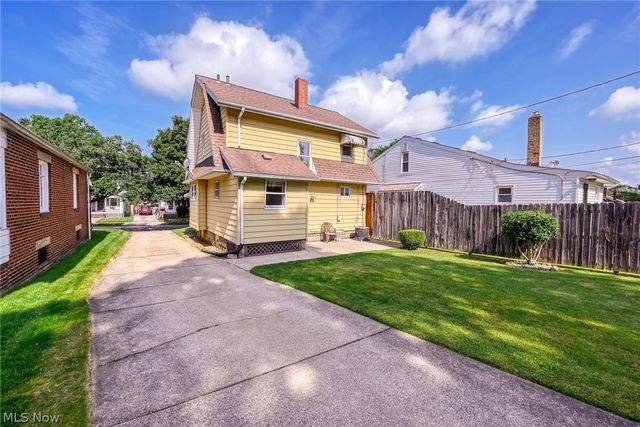 1407 Herberich Avenue, Akron, OH 44301