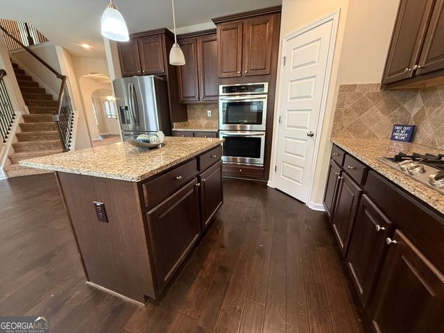 619 Oakville Trail, Hampton, GA 30228