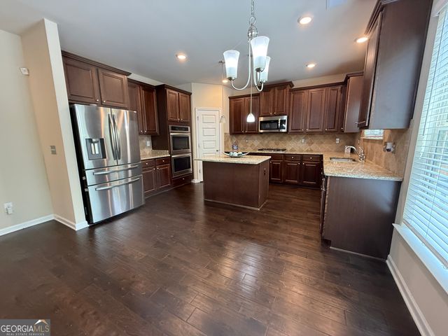619 Oakville Trail, Hampton, GA 30228