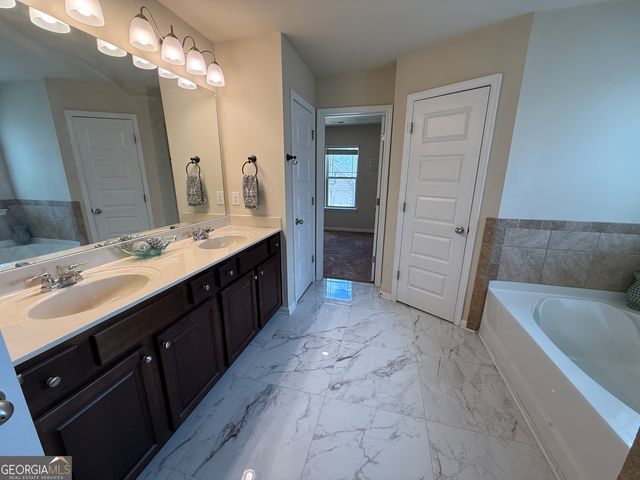 619 Oakville Trail, Hampton, GA 30228