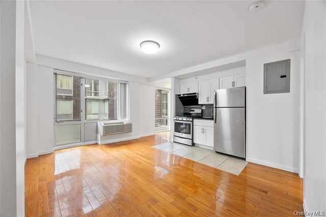 139-30 34th Avenue 3B, Flushing, NY 11355