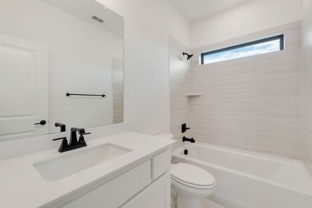 824 Shady Oaks Drive, Rockwall, TX 75087