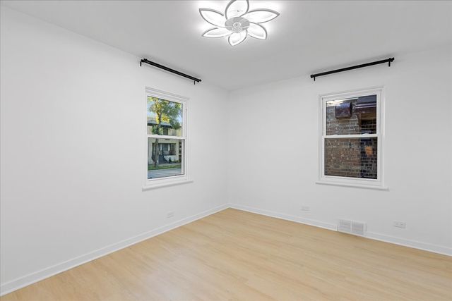 1335 Marengo Avenue 1, Forest Park, IL 60130