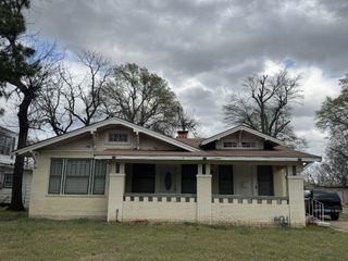 646 Fitzhugh, Paris, TX 75460