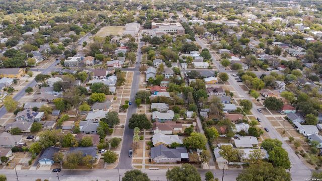 624 W AGARITA AVE, San Antonio, TX 78212