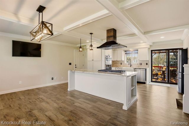 5936 Wellington Drive, Clarkston, MI 48346