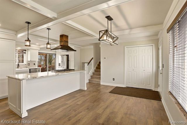 5936 Wellington Drive, Clarkston, MI 48346