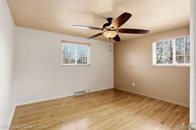 5936 Wellington Drive, Clarkston, MI 48346