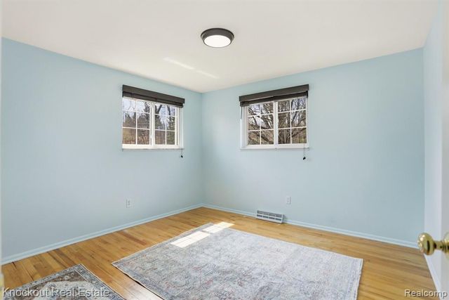 5936 Wellington Drive, Clarkston, MI 48346