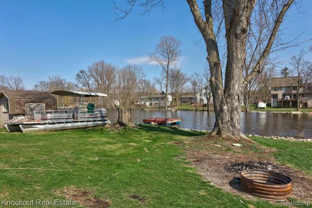 5936 Wellington Drive, Clarkston, MI 48346