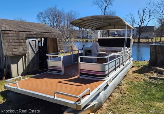 5936 Wellington Drive, Clarkston, MI 48346