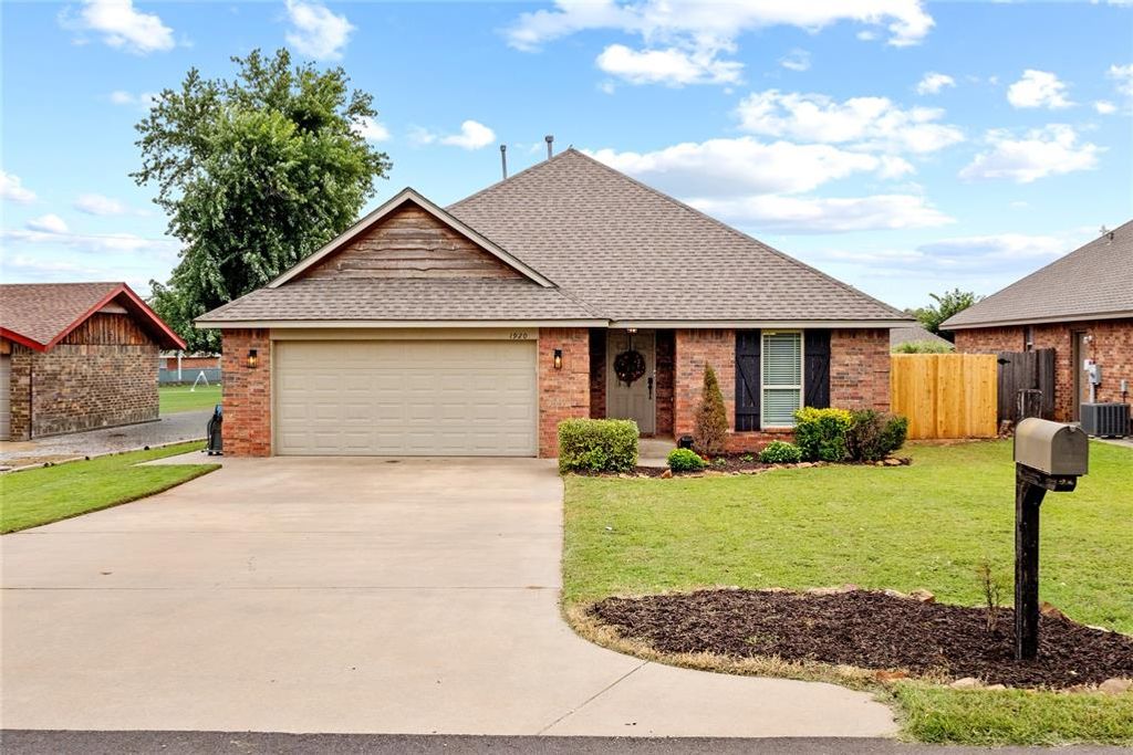 1920 E Lawter Road, Weatherford, OK 73096