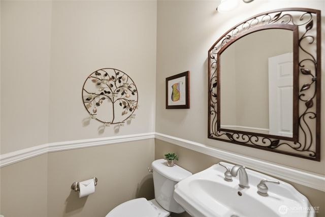 726 S 38th Court, Renton, WA 98055