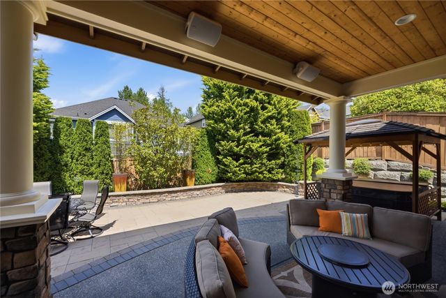 726 S 38th Court, Renton, WA 98055