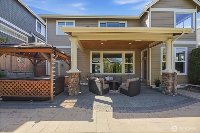 726 S 38th Court, Renton, WA 98055