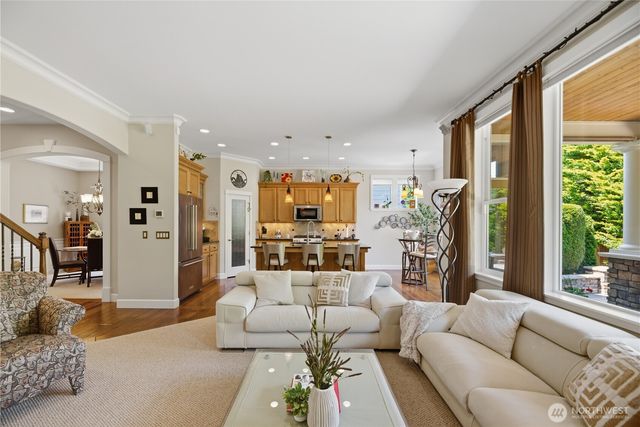 726 S 38th Court, Renton, WA 98055