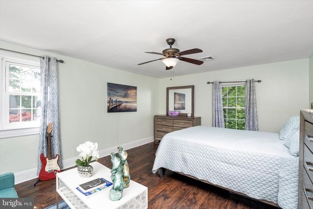 153 SHERIDAN RD, Hamilton, NJ 08619