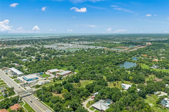 1210 TWIN LAKES AVENUE, Nokomis, FL 34275