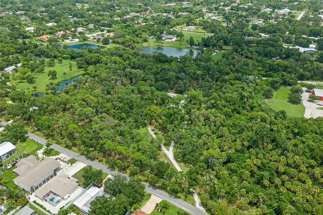 1210 TWIN LAKES AVENUE, Nokomis, FL 34275