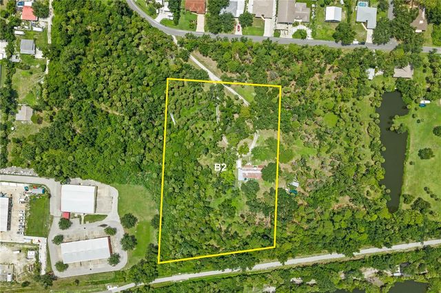 1210 TWIN LAKES AVENUE, Nokomis, FL 34275
