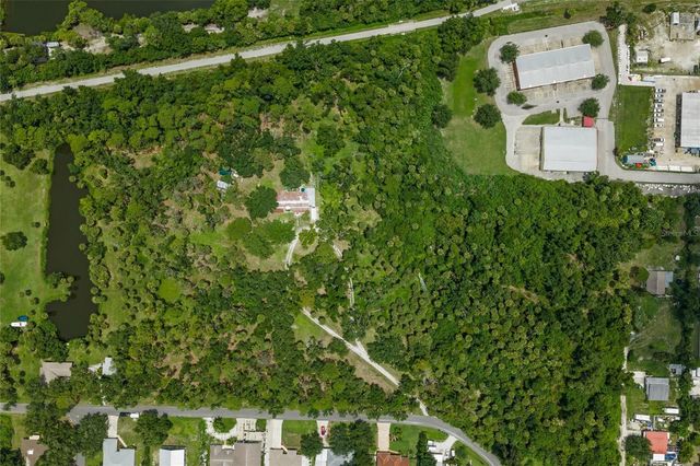 1210 TWIN LAKES AVENUE, Nokomis, FL 34275