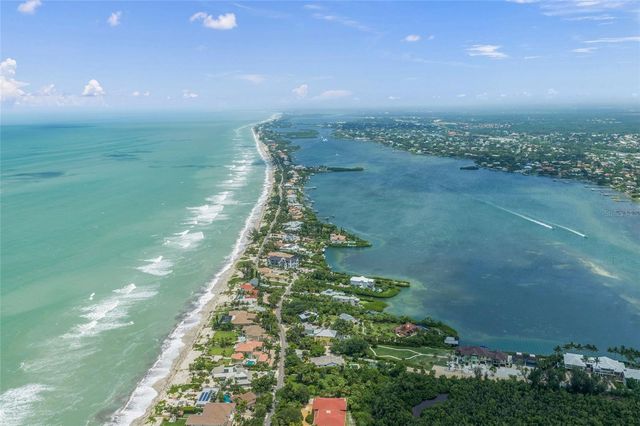 1210 TWIN LAKES AVENUE, Nokomis, FL 34275