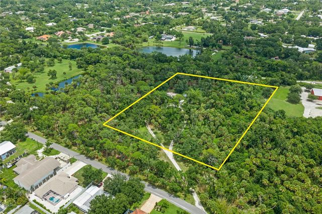 1210 TWIN LAKES AVENUE, Nokomis, FL 34275